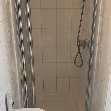 Chariss Room 5 Norwood Екстериор снимка