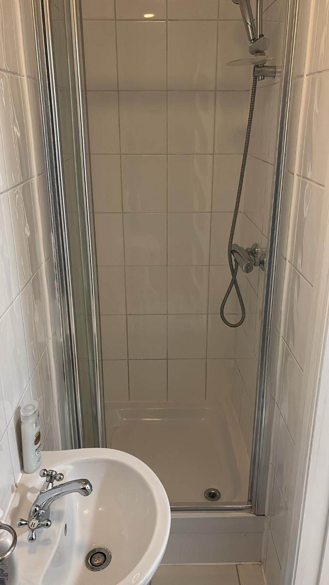 Chariss Room 5 Norwood Екстериор снимка